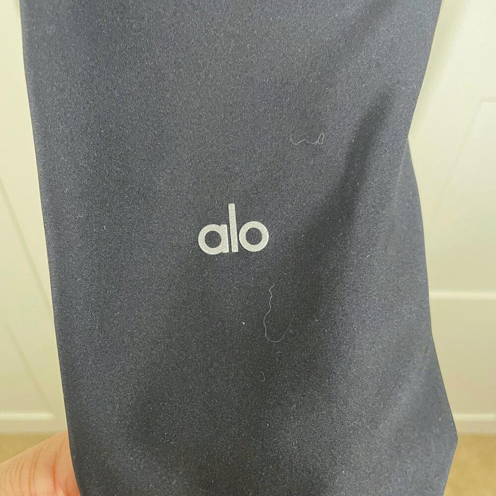 Alo Yoga High-Rise Airbrush Legging Black | Size Small | EUC - Picture 5 of 9